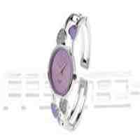 XinHua 632 Women's Analog Quartz Bracelet Watch