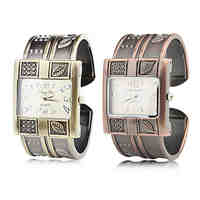 Alloy Band Quartz Bracelet Watch For Women