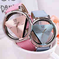 Woman Fashion Leather Quartz Wrist Watch