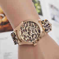 Woman Classic Leopard Wrist  Watch