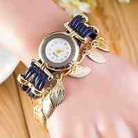 Woman Round Rivet Wrist  Watch