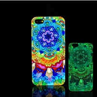 Mandala Pattern Glow in the Dark Hard Plastic Back Cover for iPhone 5 for iPhone 5s Case