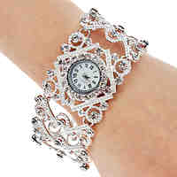 Women's Alloy Analog Quartz Bracelet Watch (Silver)