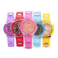 Fashionable LED Colorful Flashing Quartz ABS Watchband Watch for Student