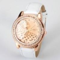 A628 Quartz Watch with 12 Small Diamond Dots Indicate Leather Watch Band Leopard Pattern Dial for Women   White