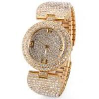 Quartz Watch with Diamond Analog Indicate Steel Watch Band Round Dial for Women